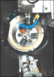 11个加工站中的每一个上的上滑动